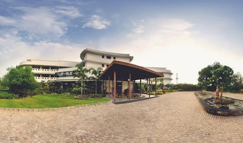 Golf-&-Country-Club