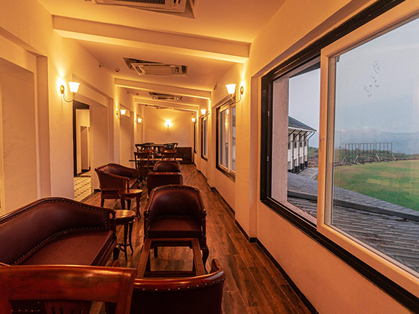Outfield-Dining-&-Culinary-Delights
